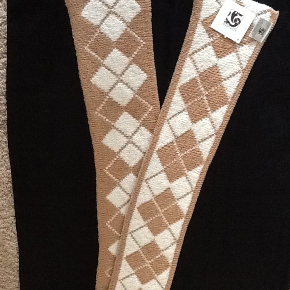 Kashwere micro- fiber scarf